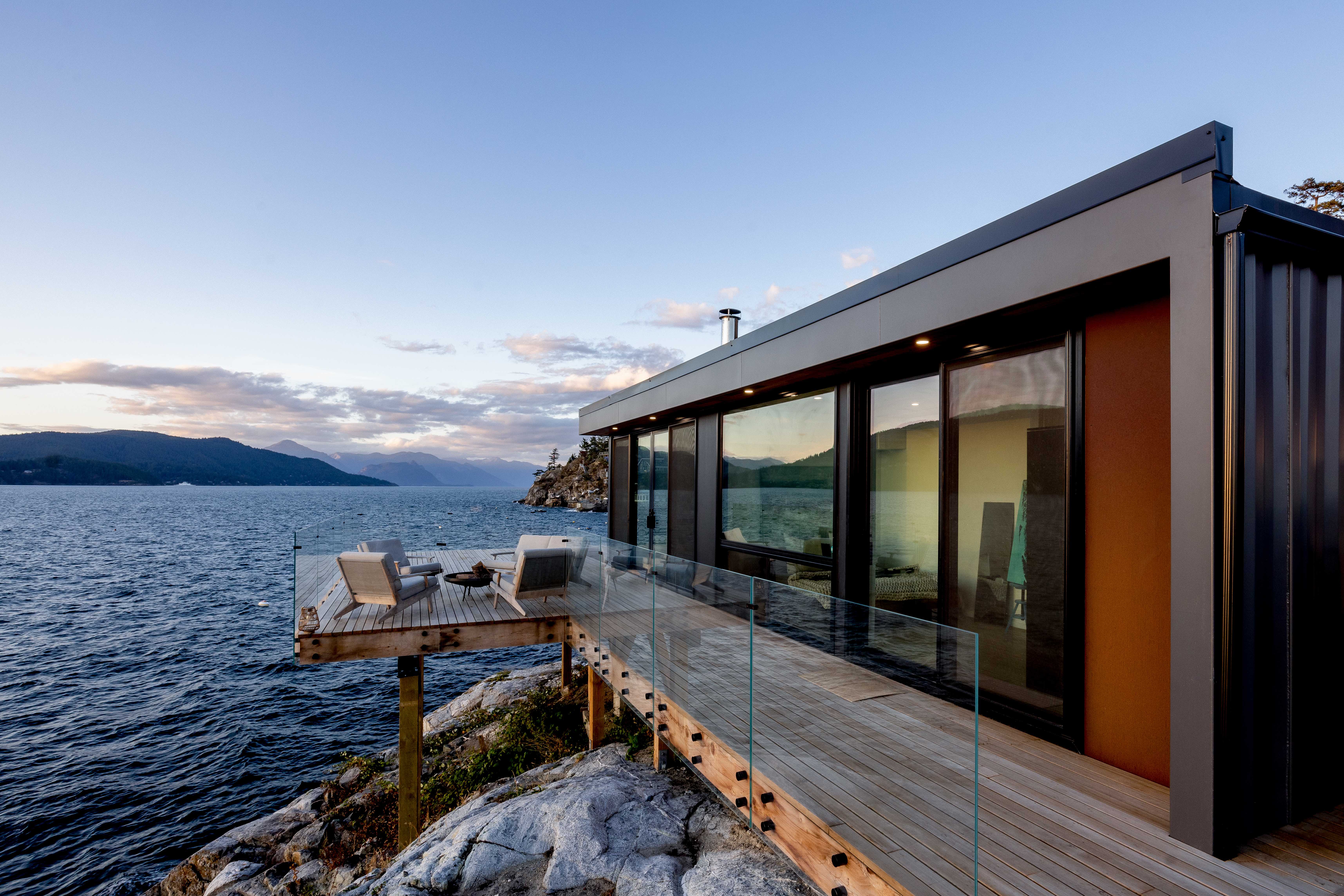 H02